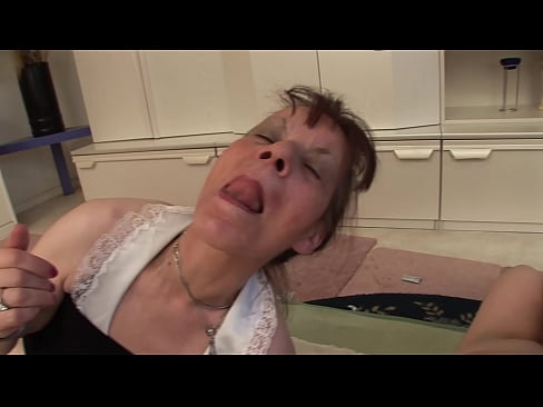 ❤️ Duas avós e um avô têm um ménage à trois Porno em porno pt.xxxifuck.ru