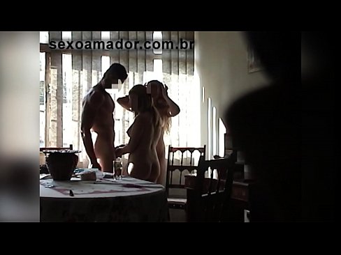 ❤️ Amigos sexuais convidam um homem gigante e um ménage à trois com ele Porno em porno pt.xxxifuck.ru