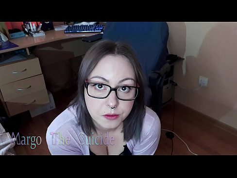 ❤️ Rapariga Sexy com Dildo de Óculos Chupa Profundamente na Câmara Porno em porno pt.xxxifuck.ru